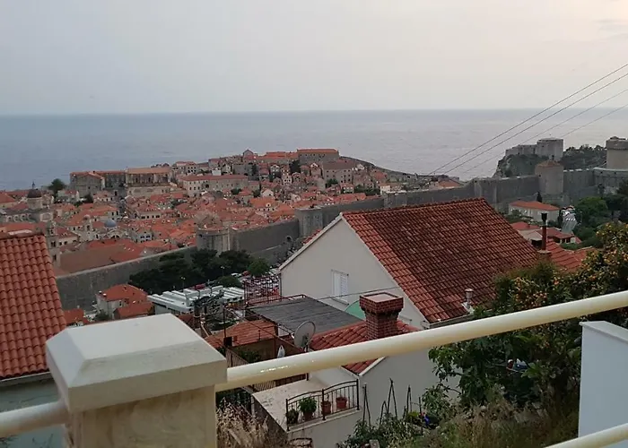 Old Town & Sea View