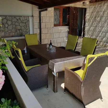 Old Town & Sea View *